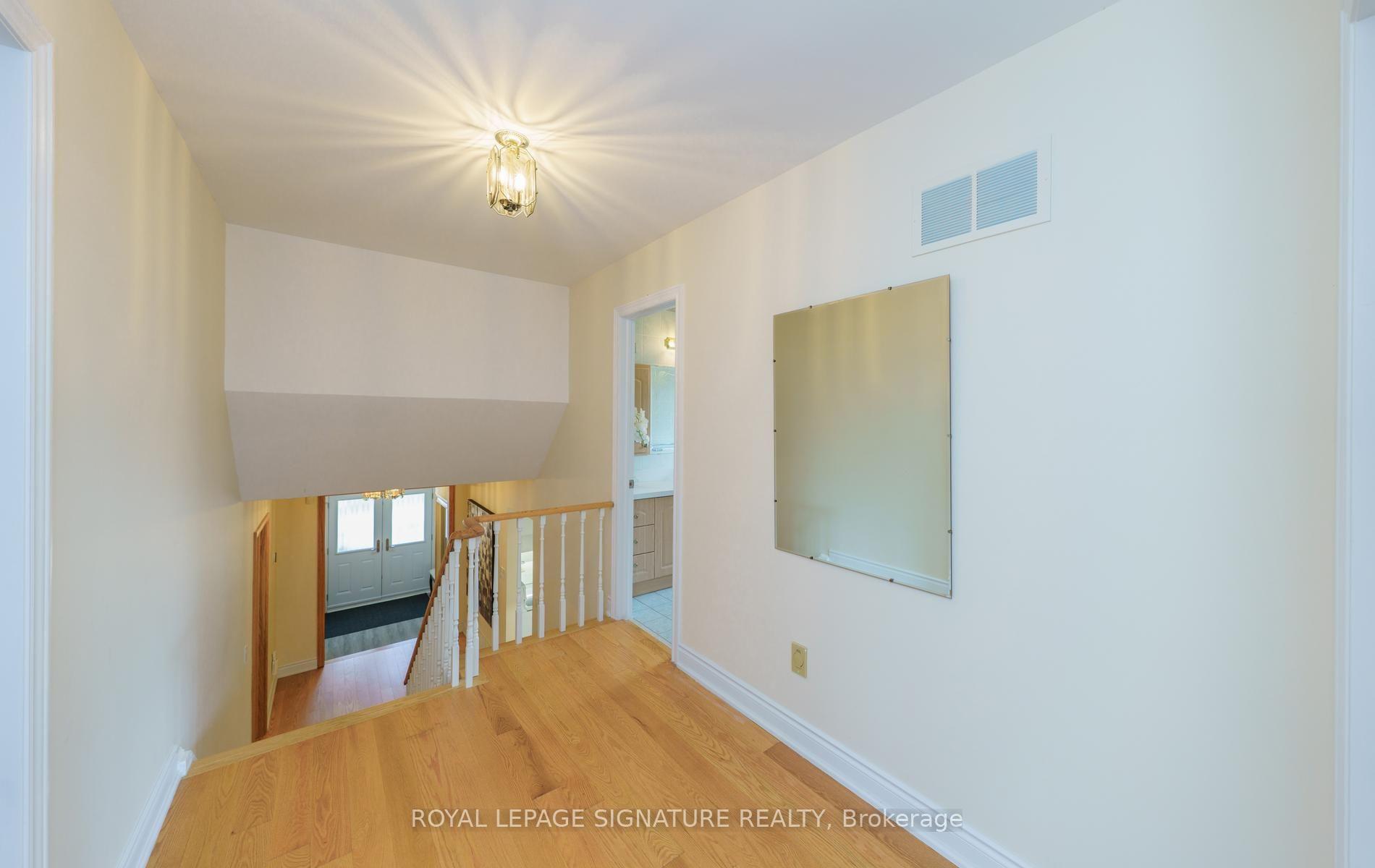 Photo 29 of 68 Ellenhall Square, Scarborough, Steeles — HOMEH