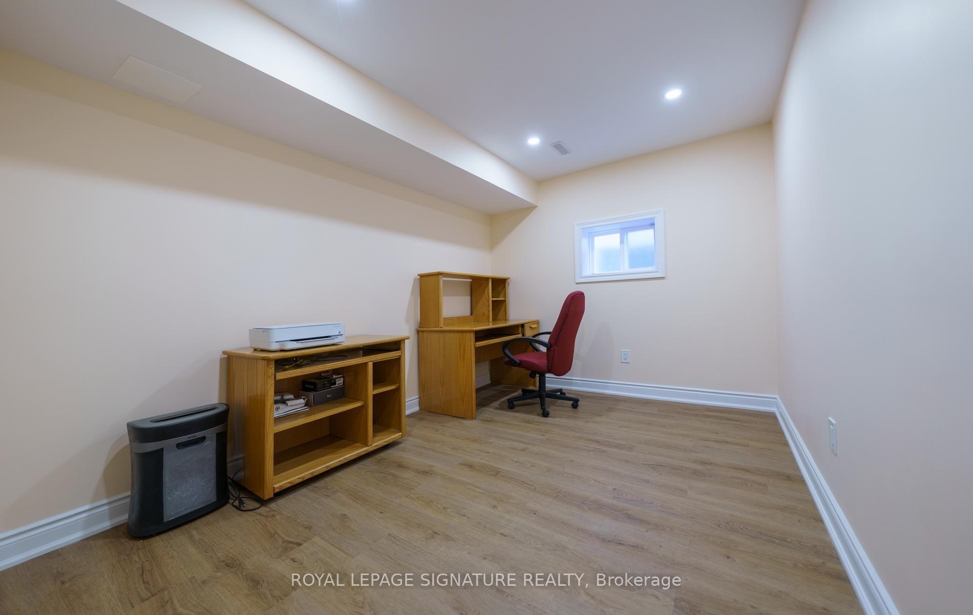 Photo 36 of 68 Ellenhall Square, Scarborough, Steeles — HOMEH
