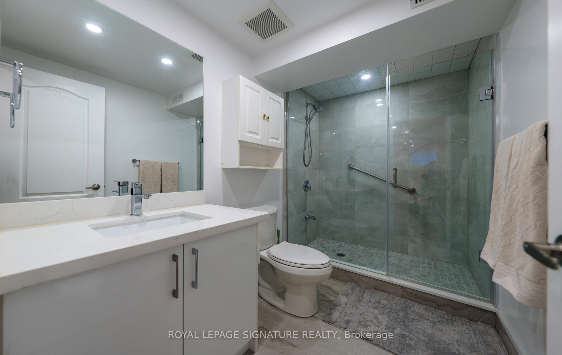 Photo 37 of 68 Ellenhall Square, Scarborough, Steeles — HOMEH