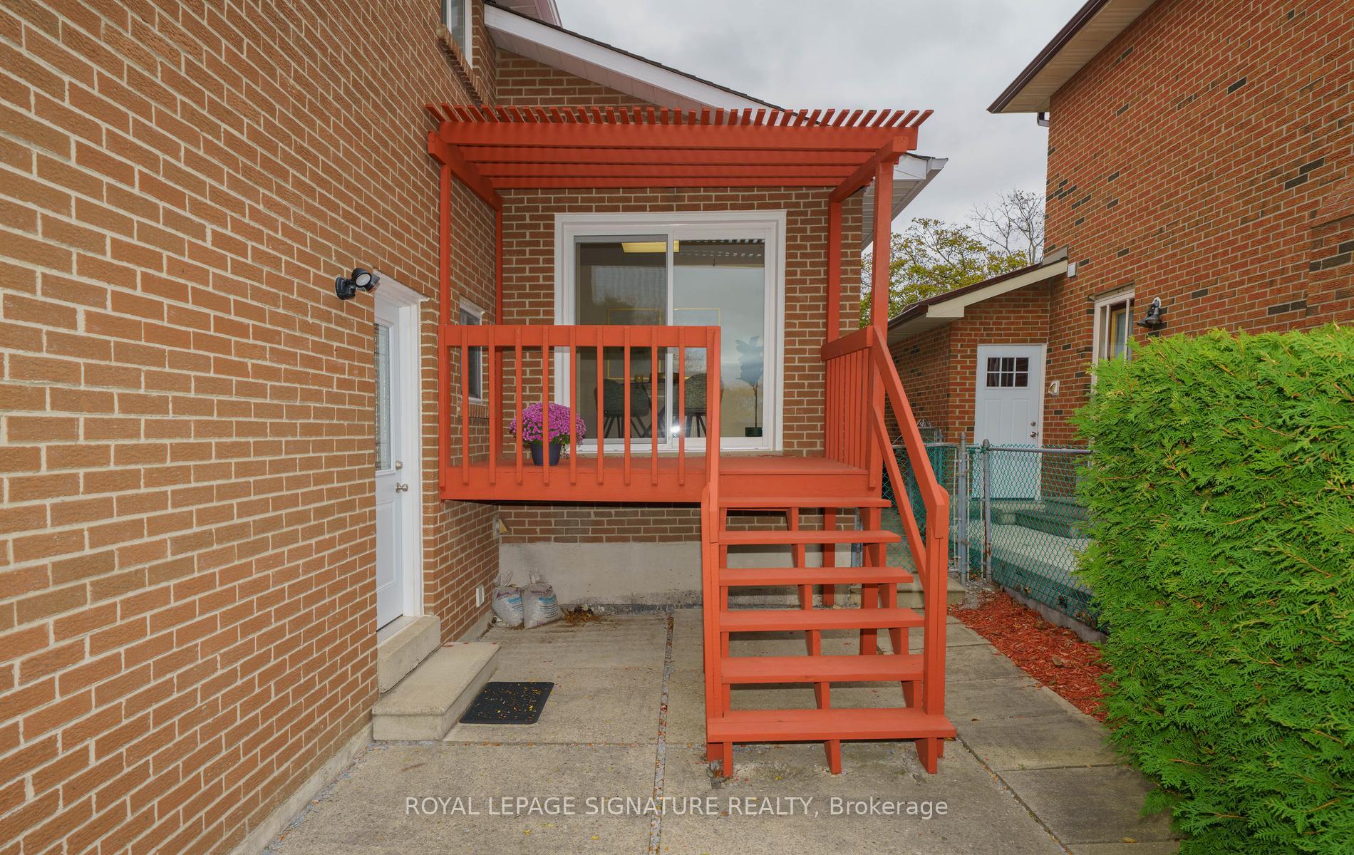 Photo 42 of 68 Ellenhall Square, Scarborough, Steeles — HOMEH