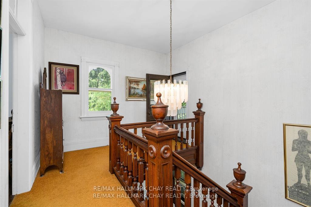 Photo 19 of 1407 Flos 8 Road W, Springwater, Rural Springwater — HOMEH