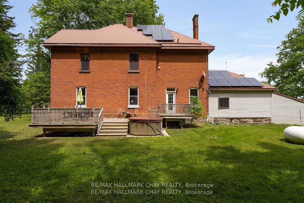 Photo 31 of 1407 Flos 8 Road W, Springwater, Rural Springwater — HOMEH