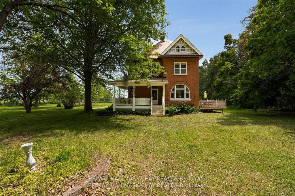 Photo 33 of 1407 Flos 8 Road W, Springwater, Rural Springwater — HOMEH