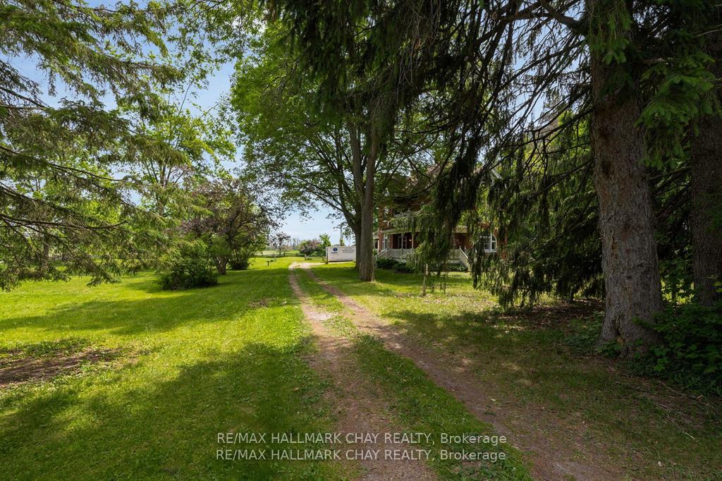 Photo 37 of 1407 Flos 8 Road W, Springwater, Rural Springwater — HOMEH