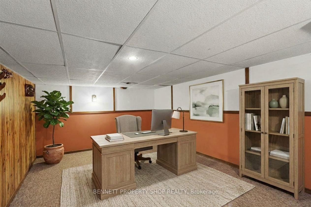 Photo 14 of 872 Lawnsberry Drive, Ottawa, Chatelaine Village — HOMEH