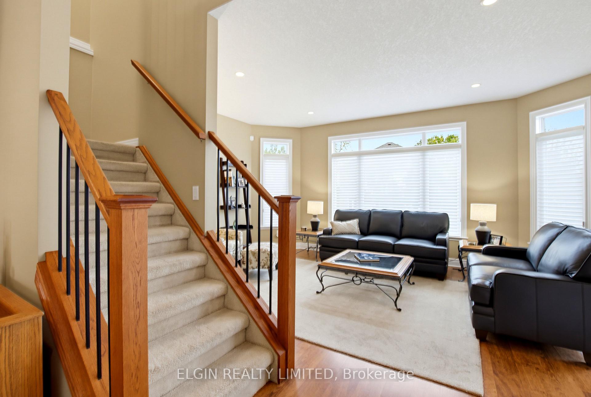 Photo 4 of 15 Oriole Lane, St. Thomas — HOMEH