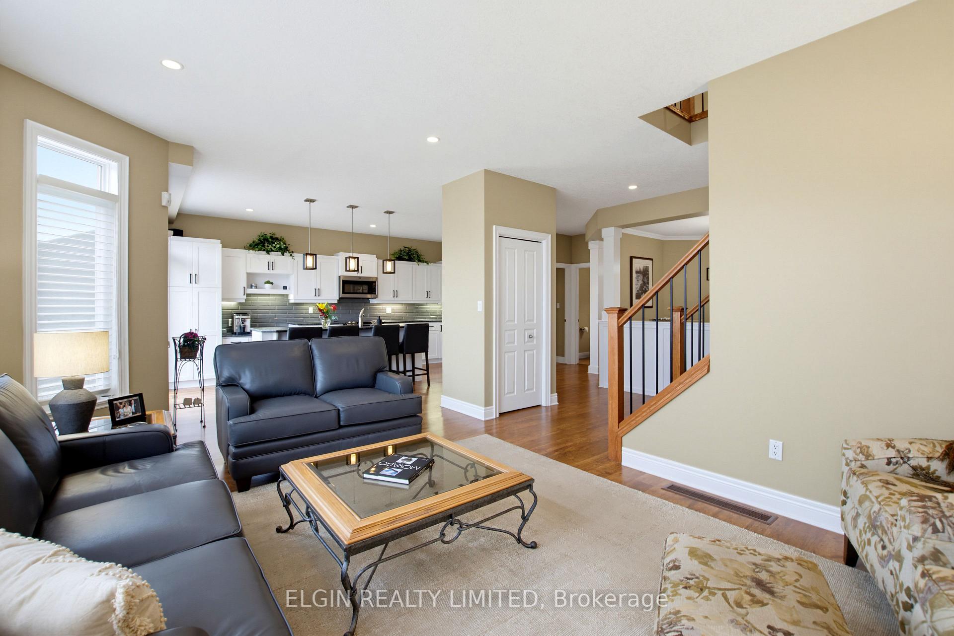 Photo 8 of 15 Oriole Lane, St. Thomas — HOMEH