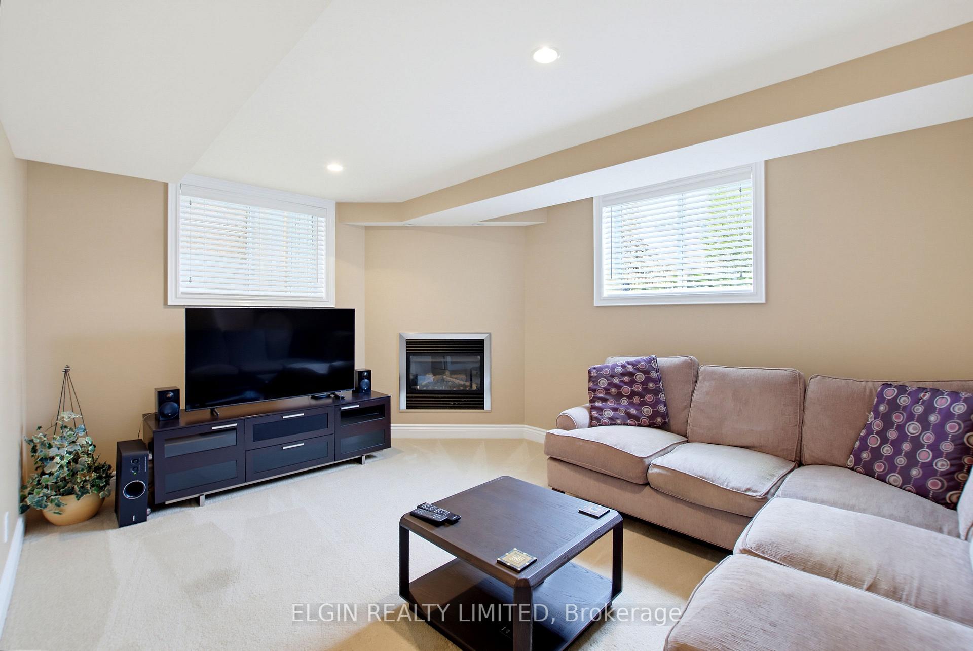 Photo 30 of 15 Oriole Lane, St. Thomas — HOMEH