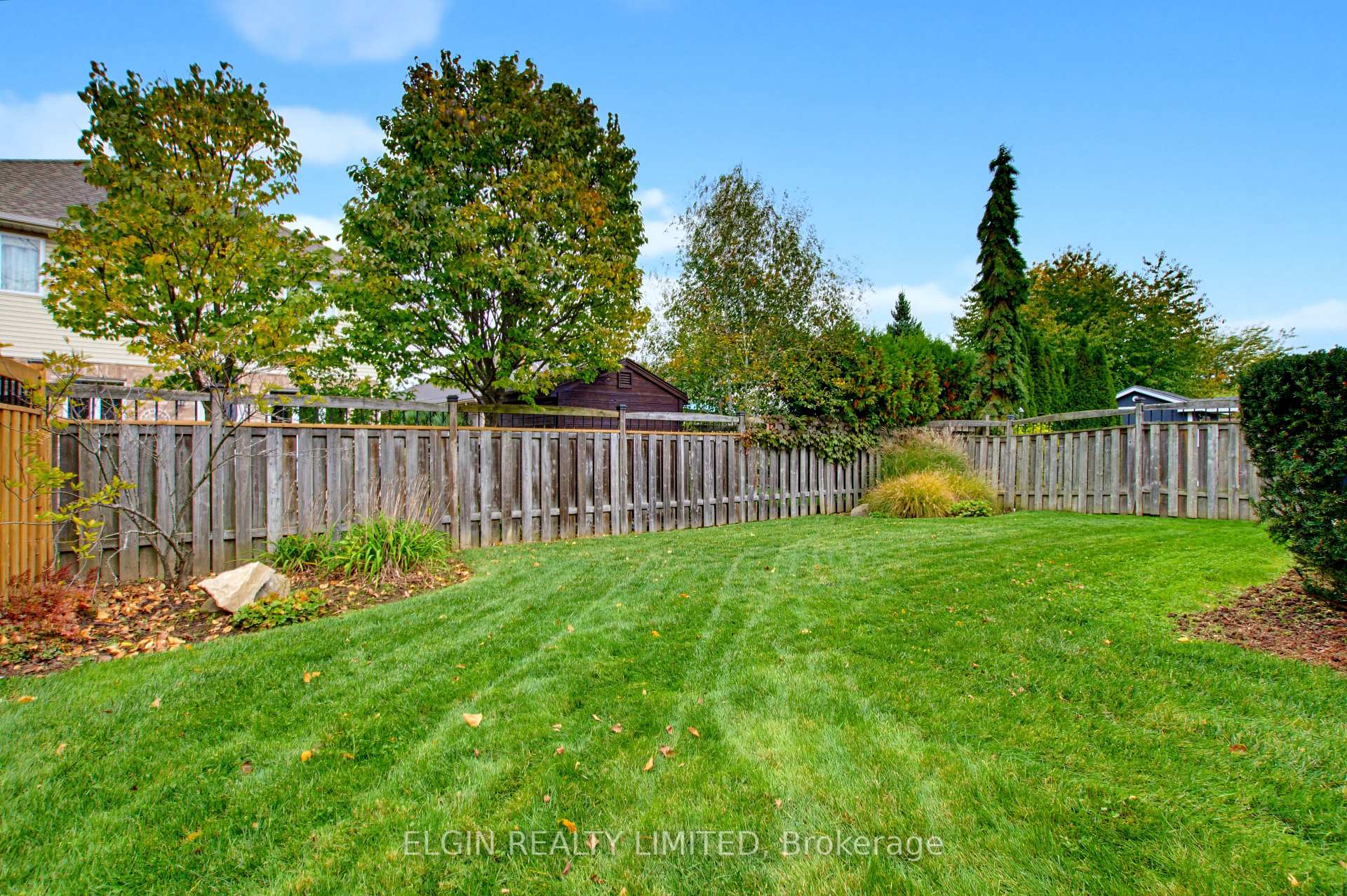 Photo 37 of 15 Oriole Lane, St. Thomas — HOMEH