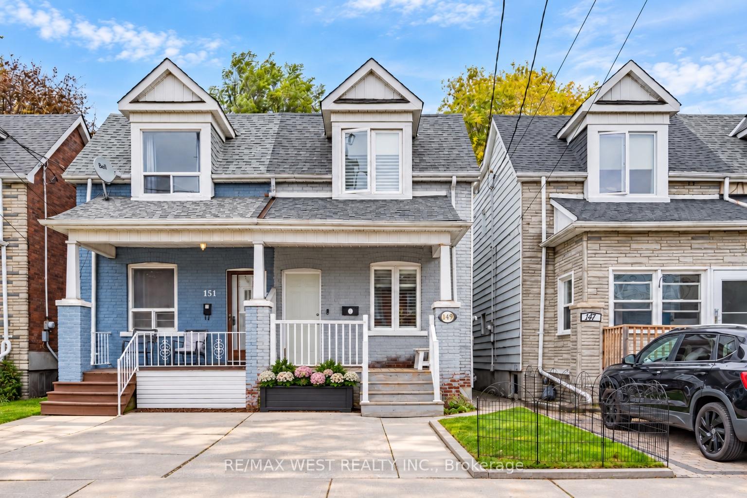 Photo of 149 Chisholm Avenue