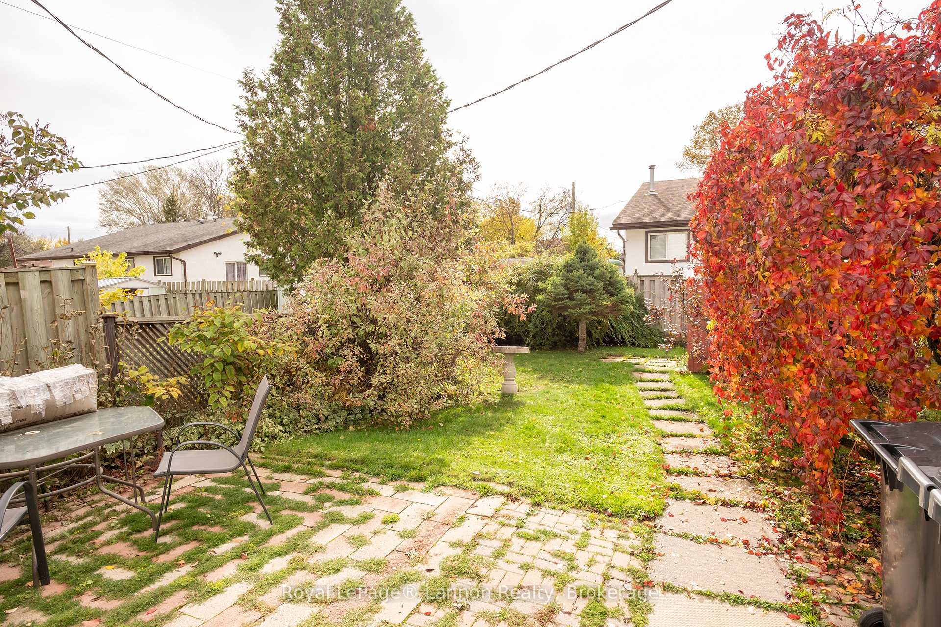 Photo 6 of 134 Ashland Place, Thunder Bay, Northwood Park — HOMEH