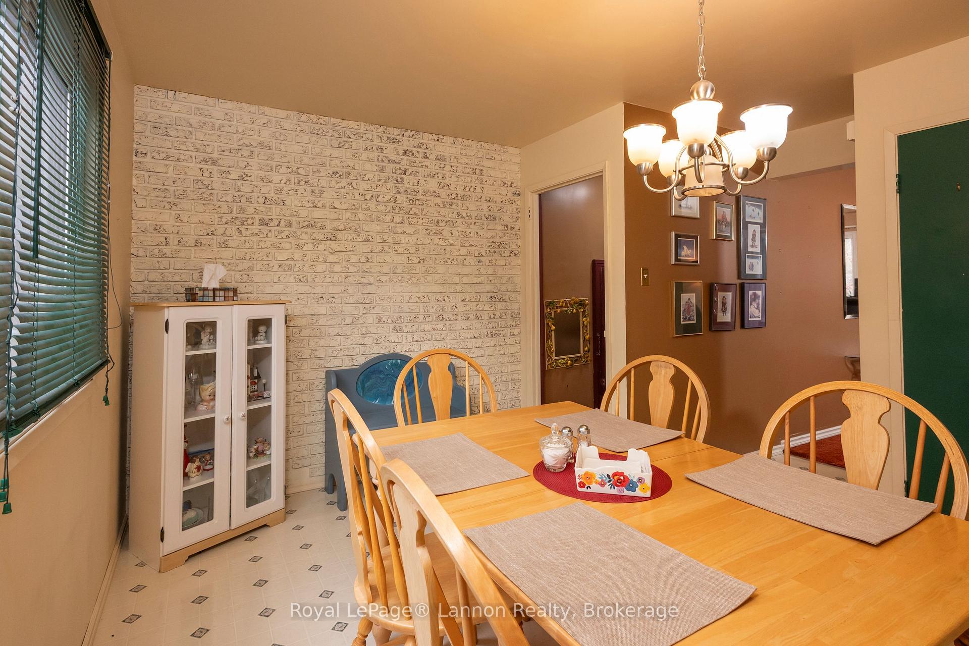 Photo 8 of 134 Ashland Place, Thunder Bay, Northwood Park — HOMEH
