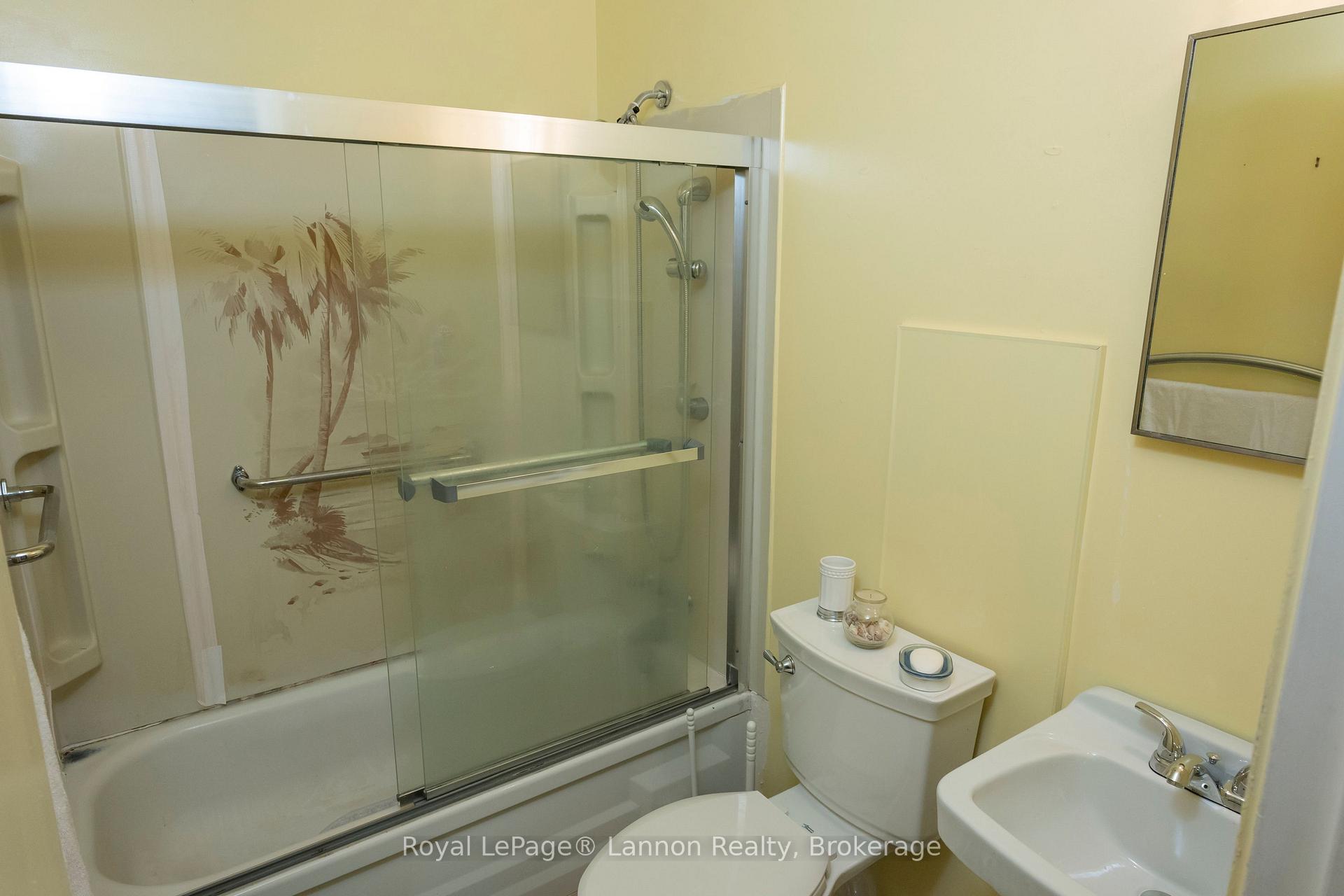 Photo 16 of 134 Ashland Place, Thunder Bay, Northwood Park — HOMEH