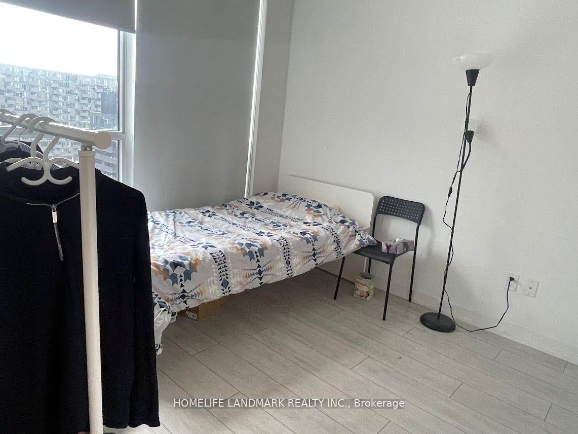 Photo 6 of Unit 1025, 31 Tippett Road, North York, Clanton Park — HOMEH