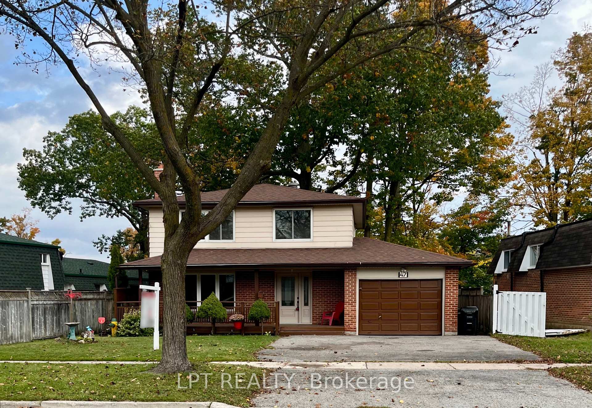Photo 2 of 47 Springdale Drive, Barrie, Cundles East — HOMEH