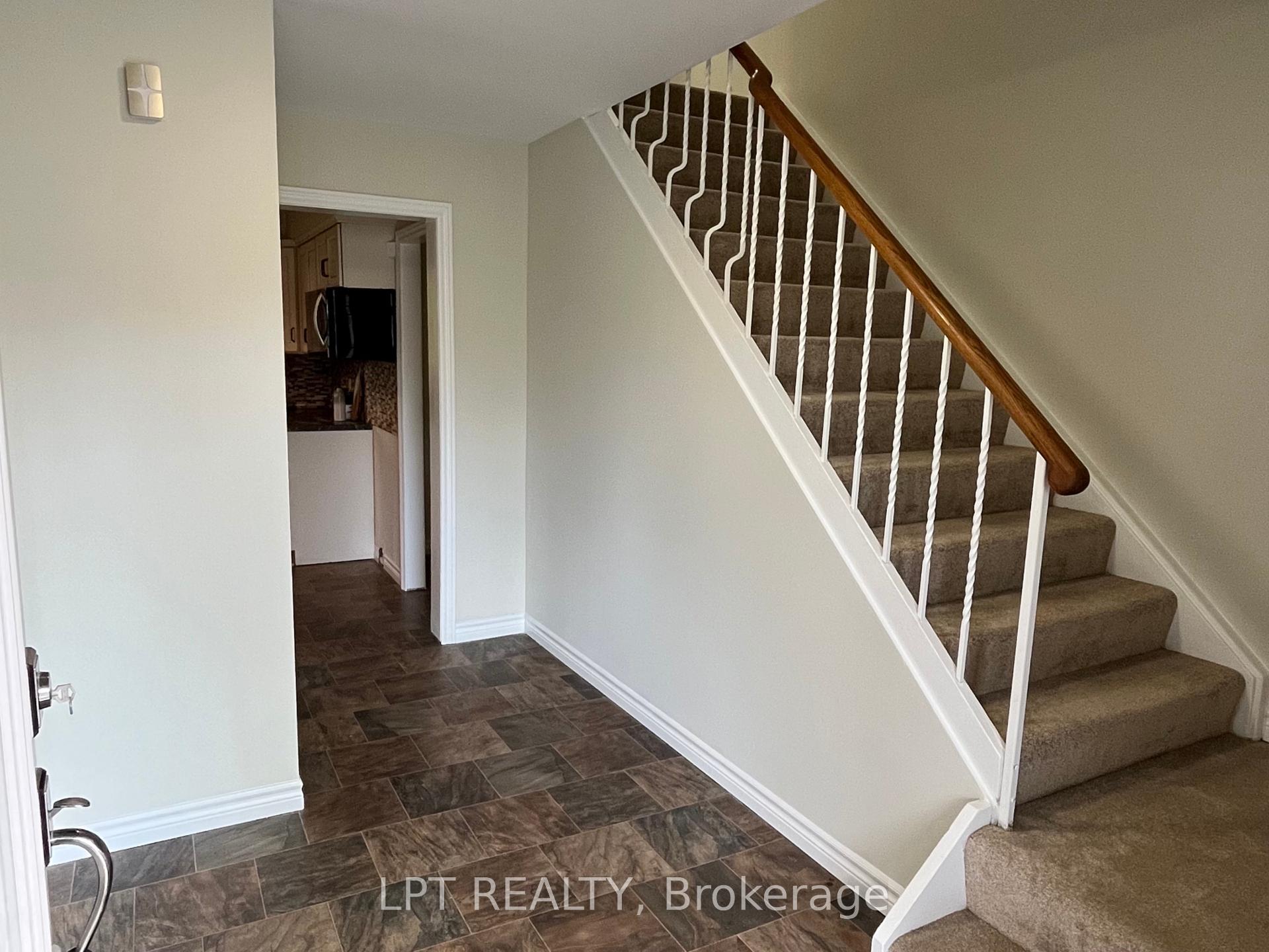Photo 17 of 47 Springdale Drive, Barrie, Cundles East — HOMEH