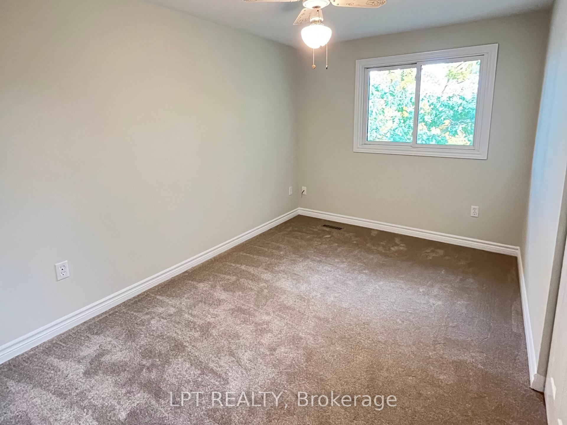 Photo 23 of 47 Springdale Drive, Barrie, Cundles East — HOMEH
