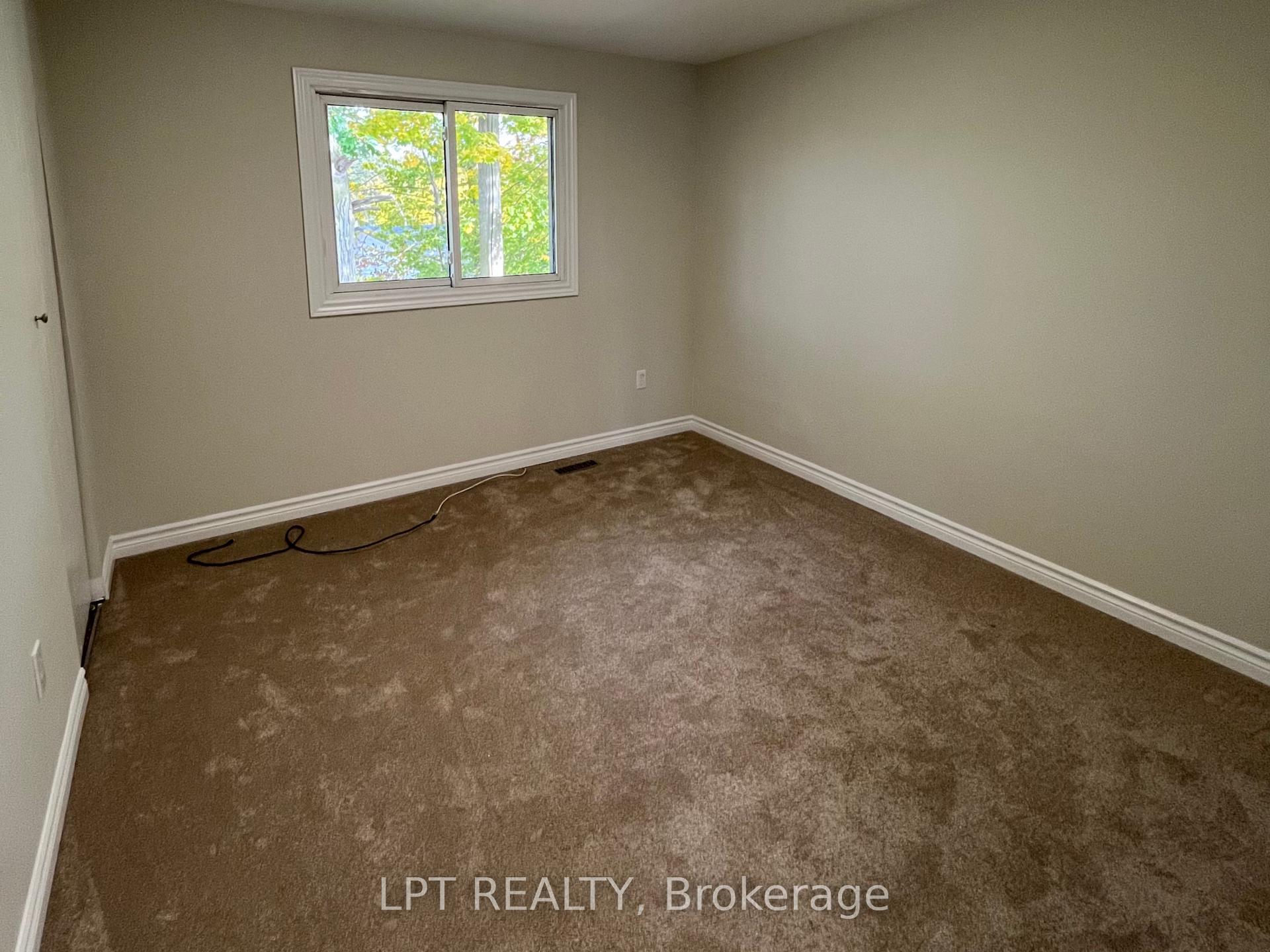 Photo 25 of 47 Springdale Drive, Barrie, Cundles East — HOMEH