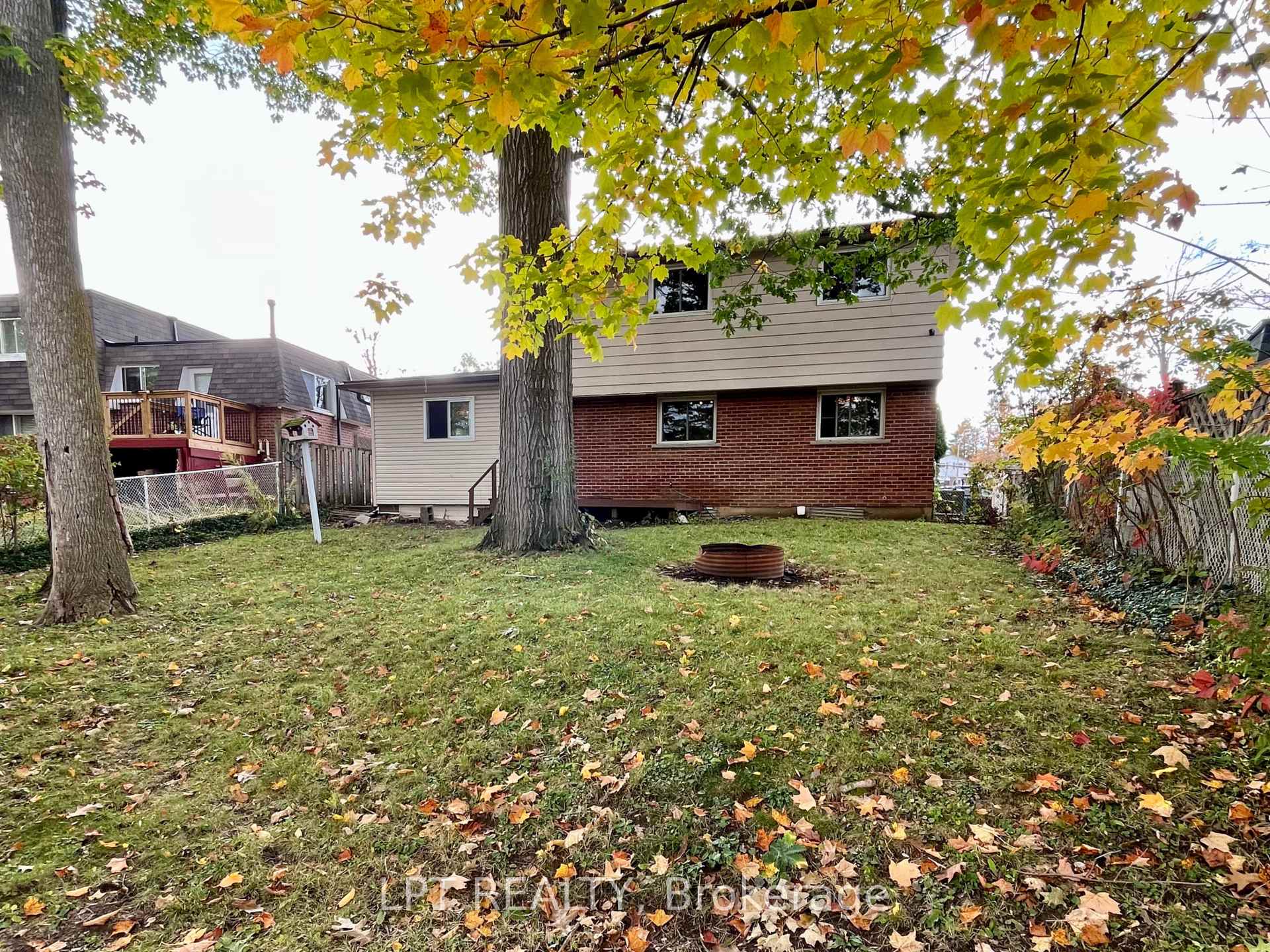 Photo 33 of 47 Springdale Drive, Barrie, Cundles East — HOMEH
