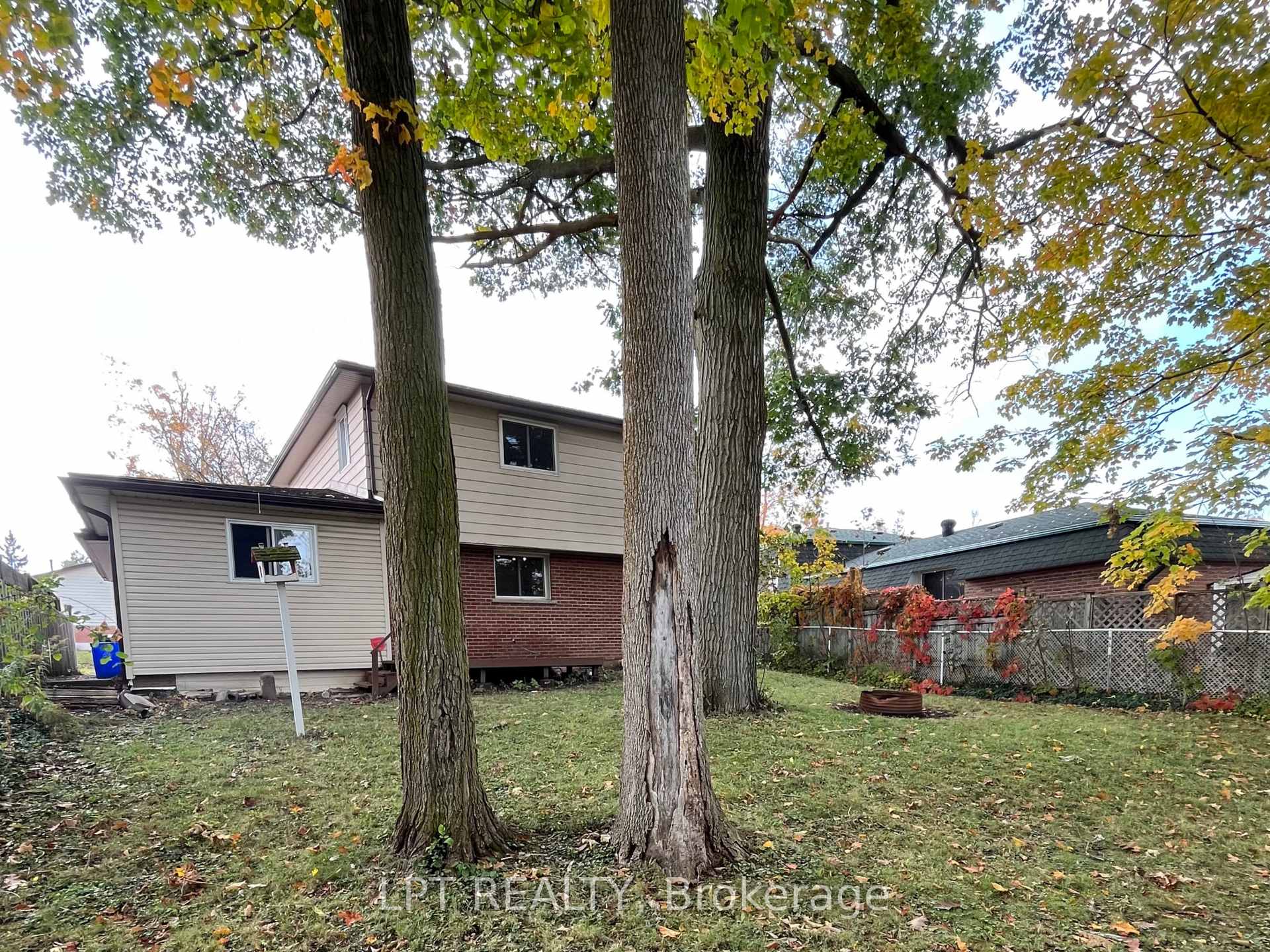 Photo 35 of 47 Springdale Drive, Barrie, Cundles East — HOMEH