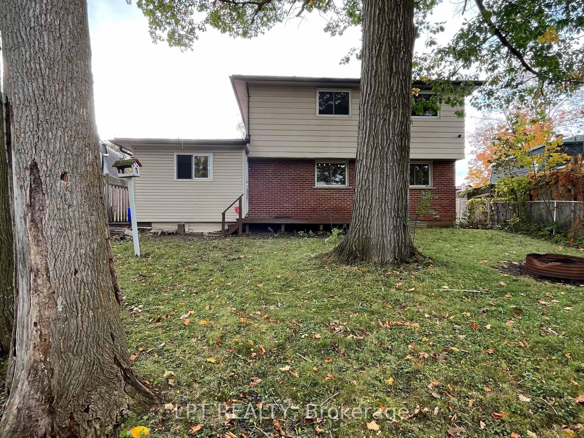 Photo 36 of 47 Springdale Drive, Barrie, Cundles East — HOMEH