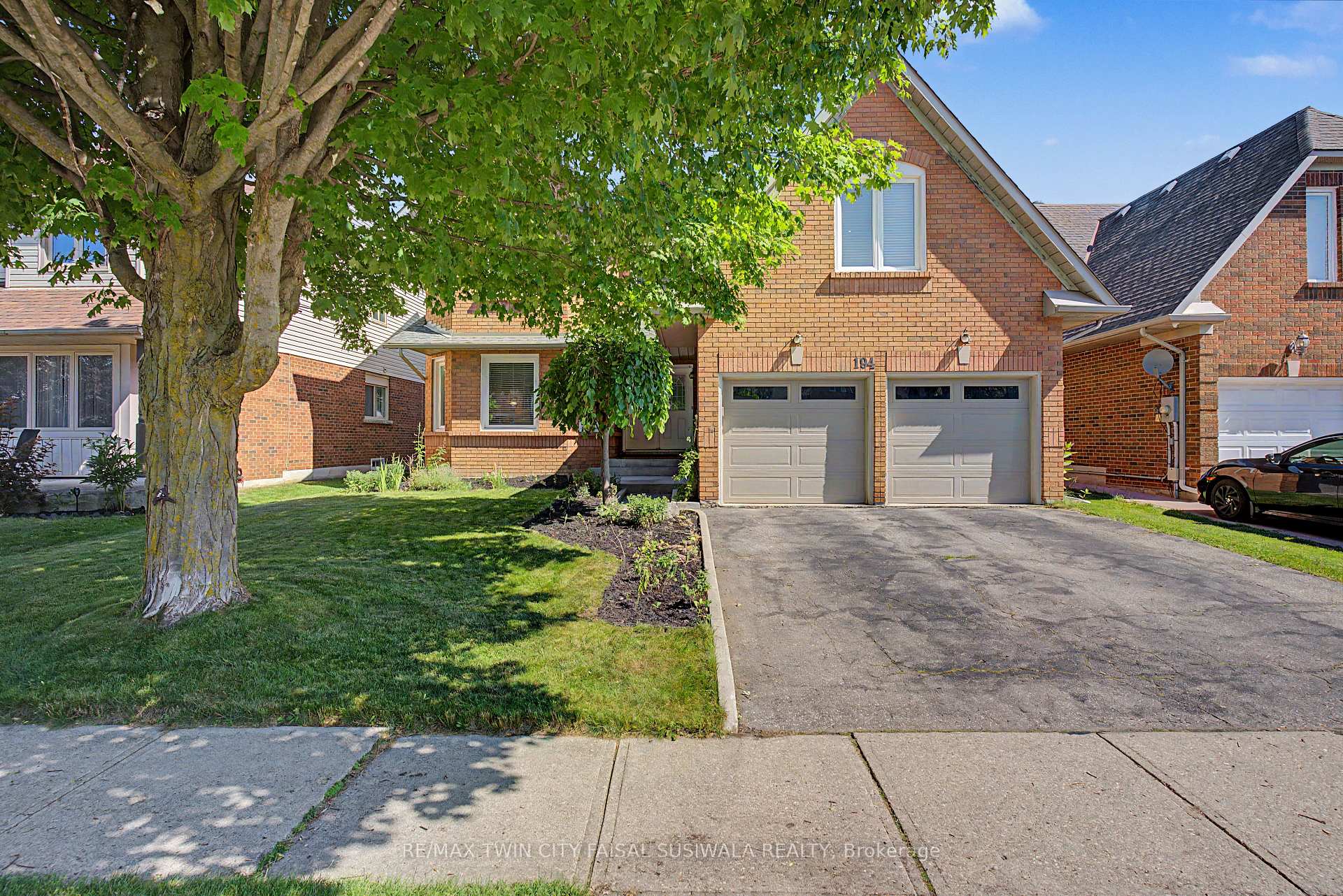 Photo of 194 Glenvalley Drive