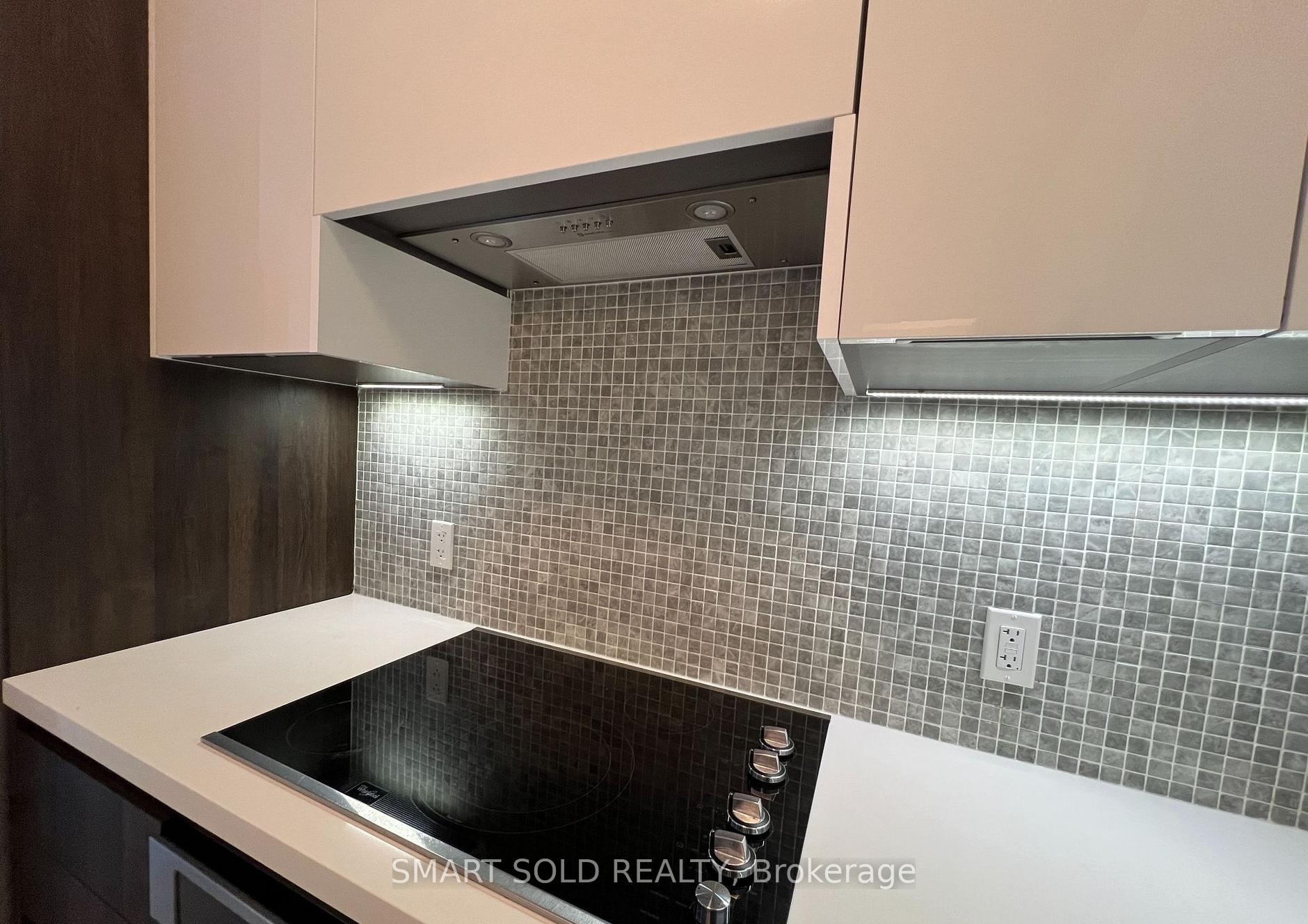 Photo 6 of Unit 103, 25 Water Walk Drive, Markham, Unionville — HOMEH