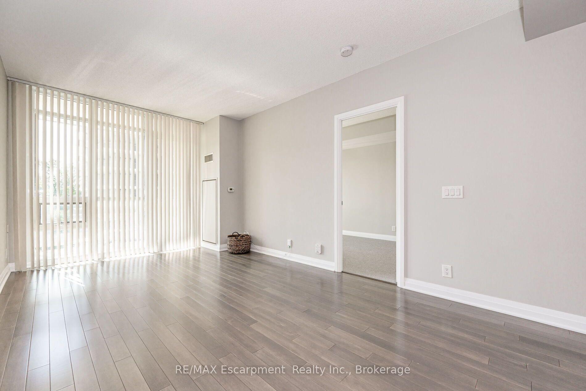 Photo 16 of Unit # 209, 1055 Southdown Road, Mississauga, Clarkson — HOMEH