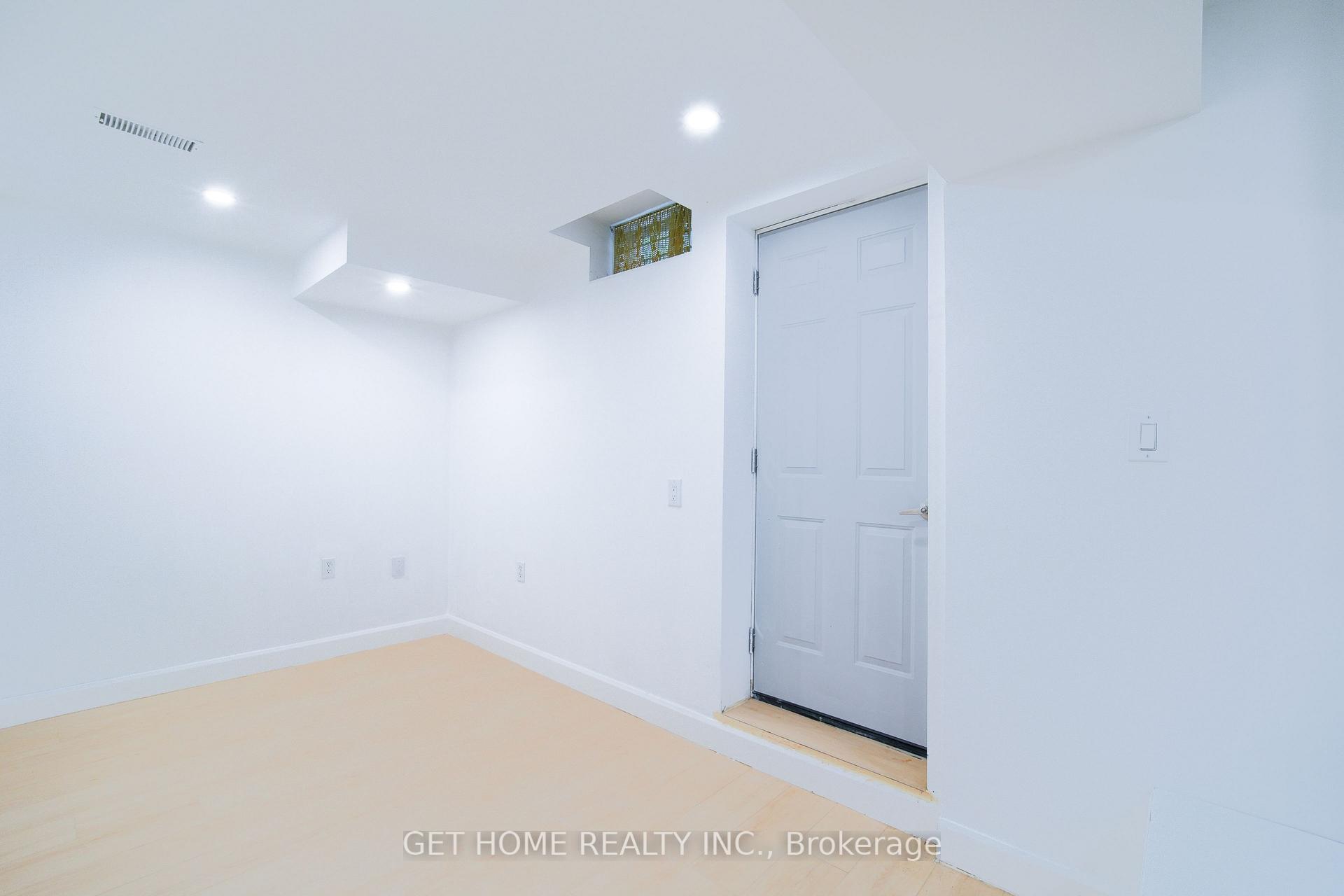 Photo 16 of Unit #Bsmt, 18 Dewsbury Way, Hamilton, Stoney Creek — HOMEH