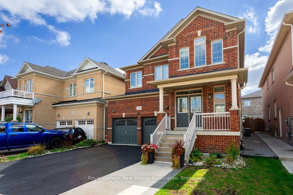 Photo 4 of 34 Humphrey Street, Hamilton, Waterdown — HOMEH