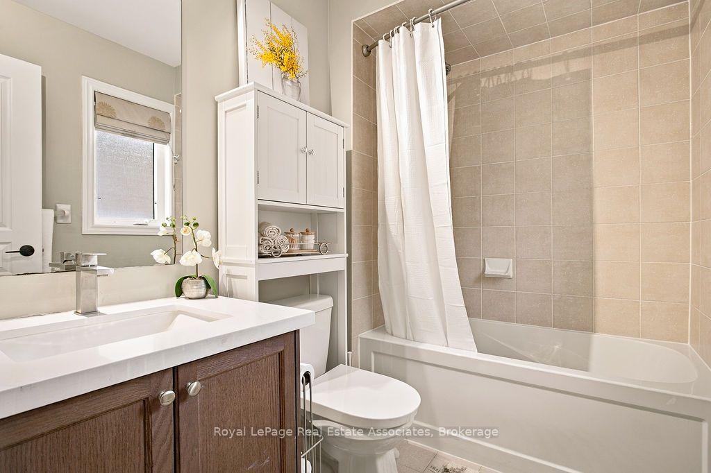 Photo 32 of 34 Humphrey Street, Hamilton, Waterdown — HOMEH