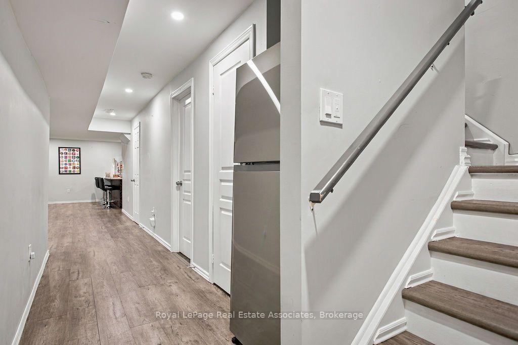 Photo 39 of 34 Humphrey Street, Hamilton, Waterdown — HOMEH