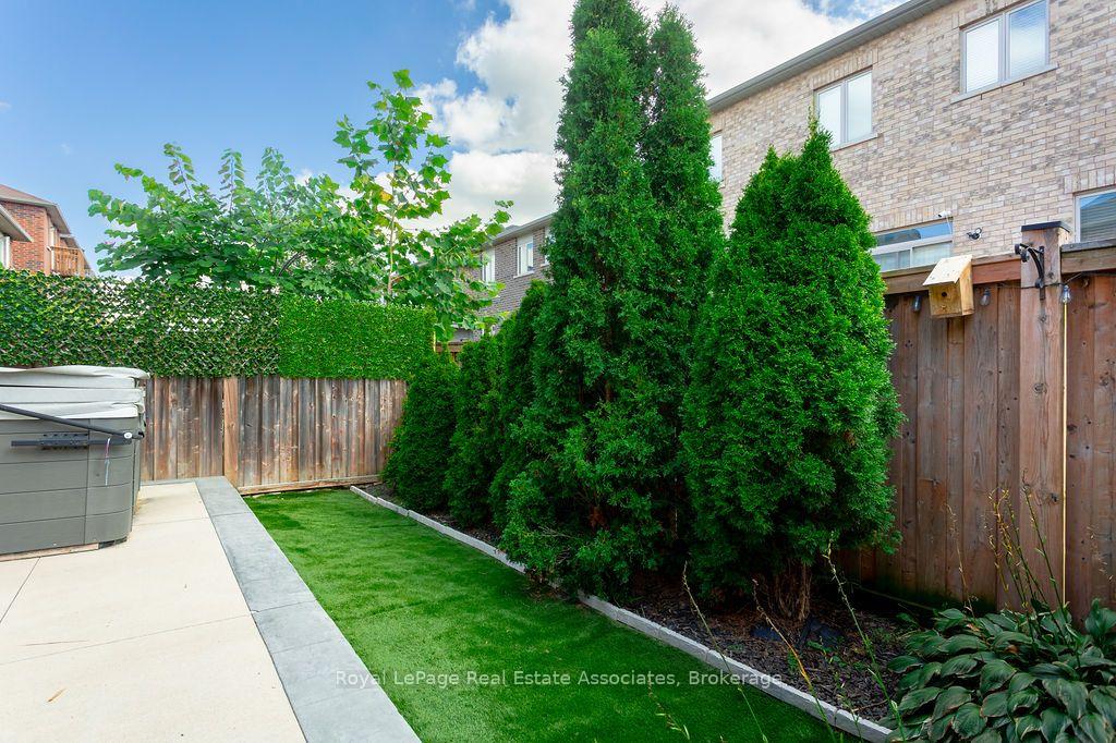 Photo 49 of 34 Humphrey Street, Hamilton, Waterdown — HOMEH