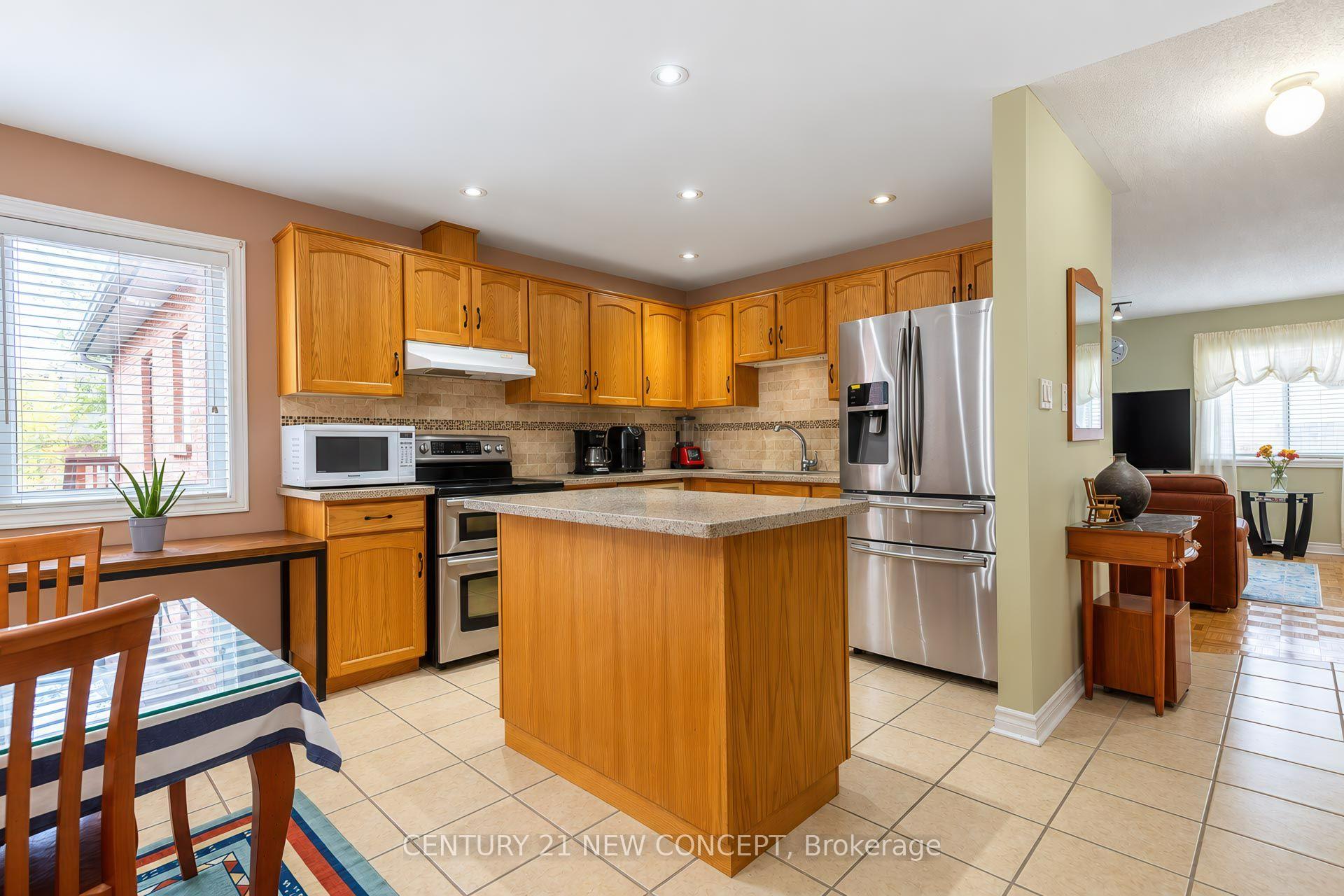 Photo 13 of 95 Bayview Avenue, Georgina, Keswick South — HOMEH