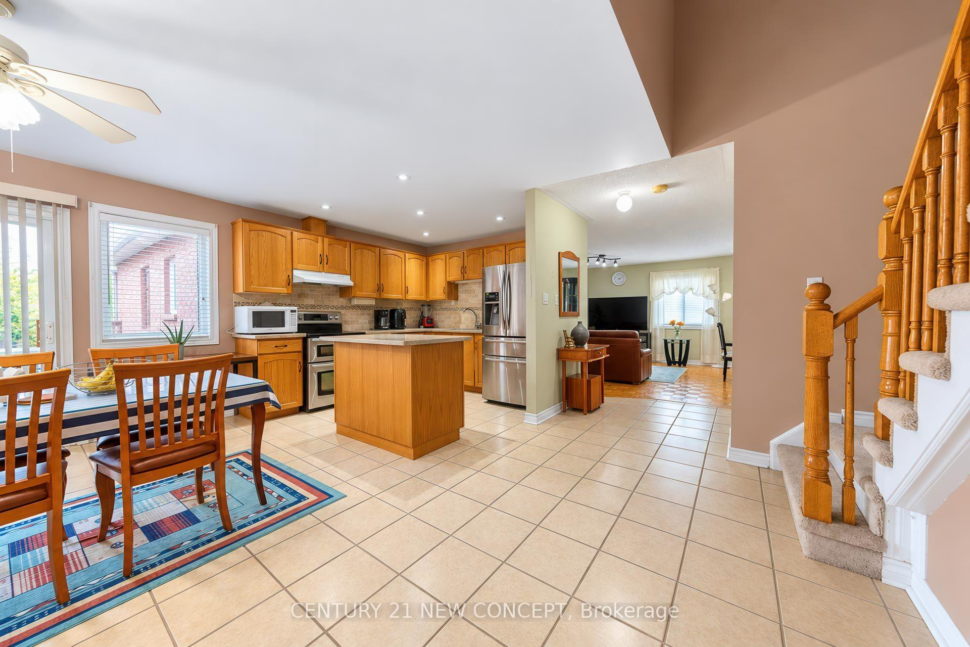 Photo 19 of 95 Bayview Avenue, Georgina, Keswick South — HOMEH