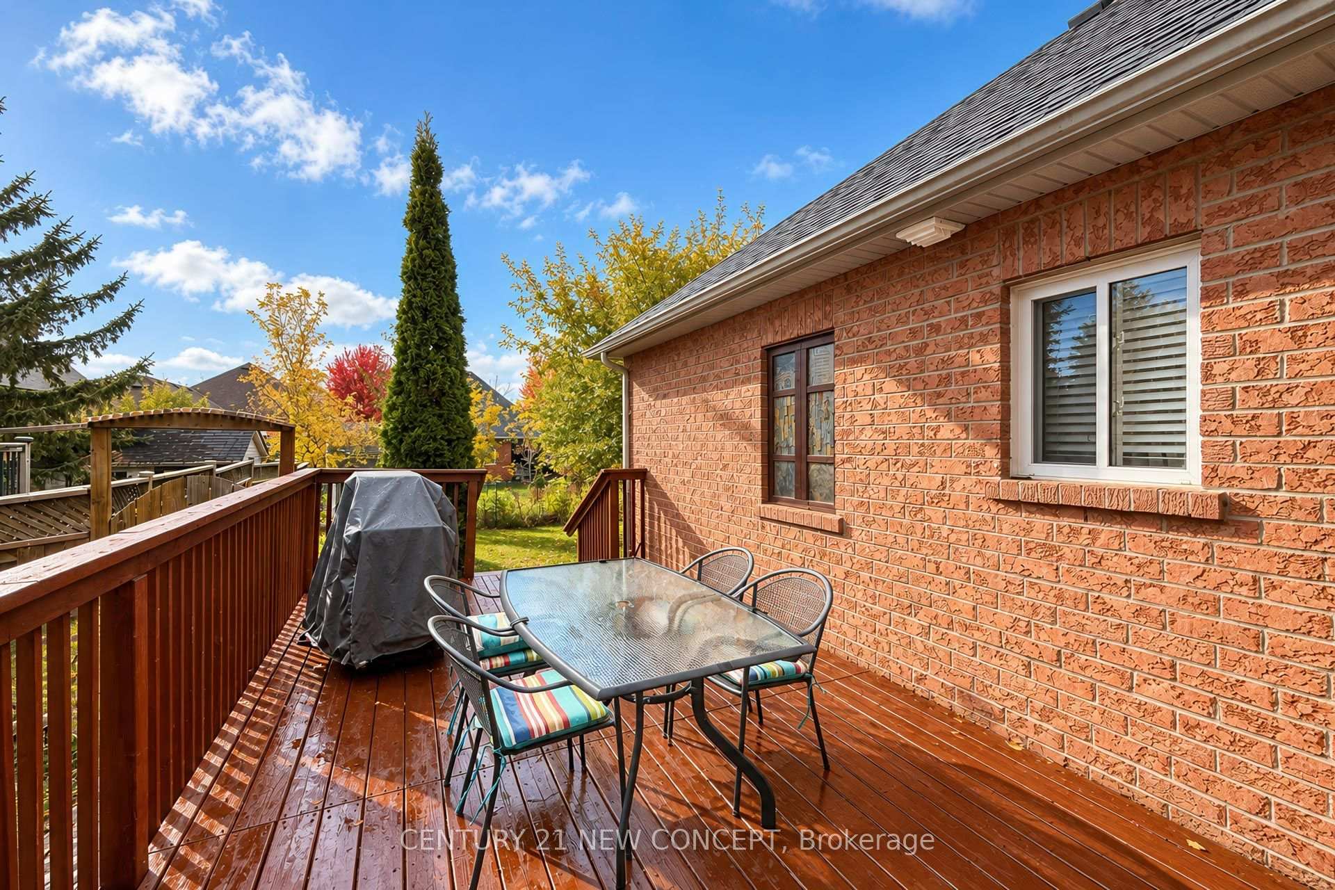 Photo 42 of 95 Bayview Avenue, Georgina, Keswick South — HOMEH