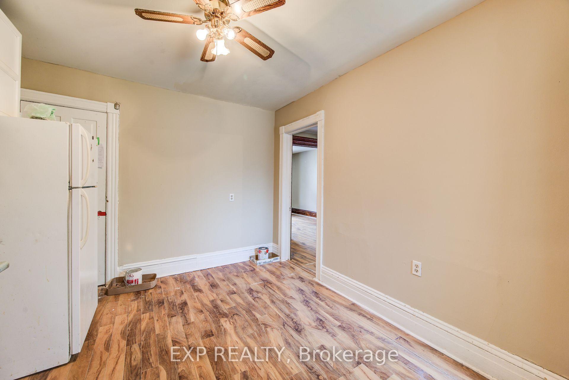 Photo 18 of 5 George Street S, Waterloo, Beechwood/University — HOMEH