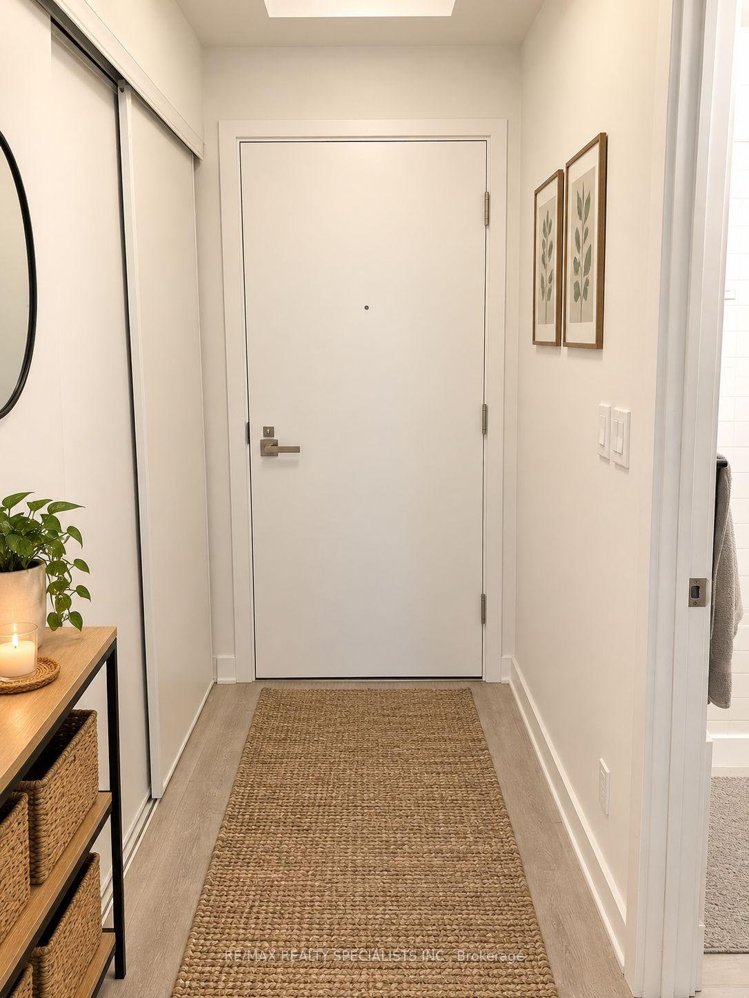 Photo 4 of Unit 803, 50 Ordnance Street, Toronto, Niagara — HOMEH
