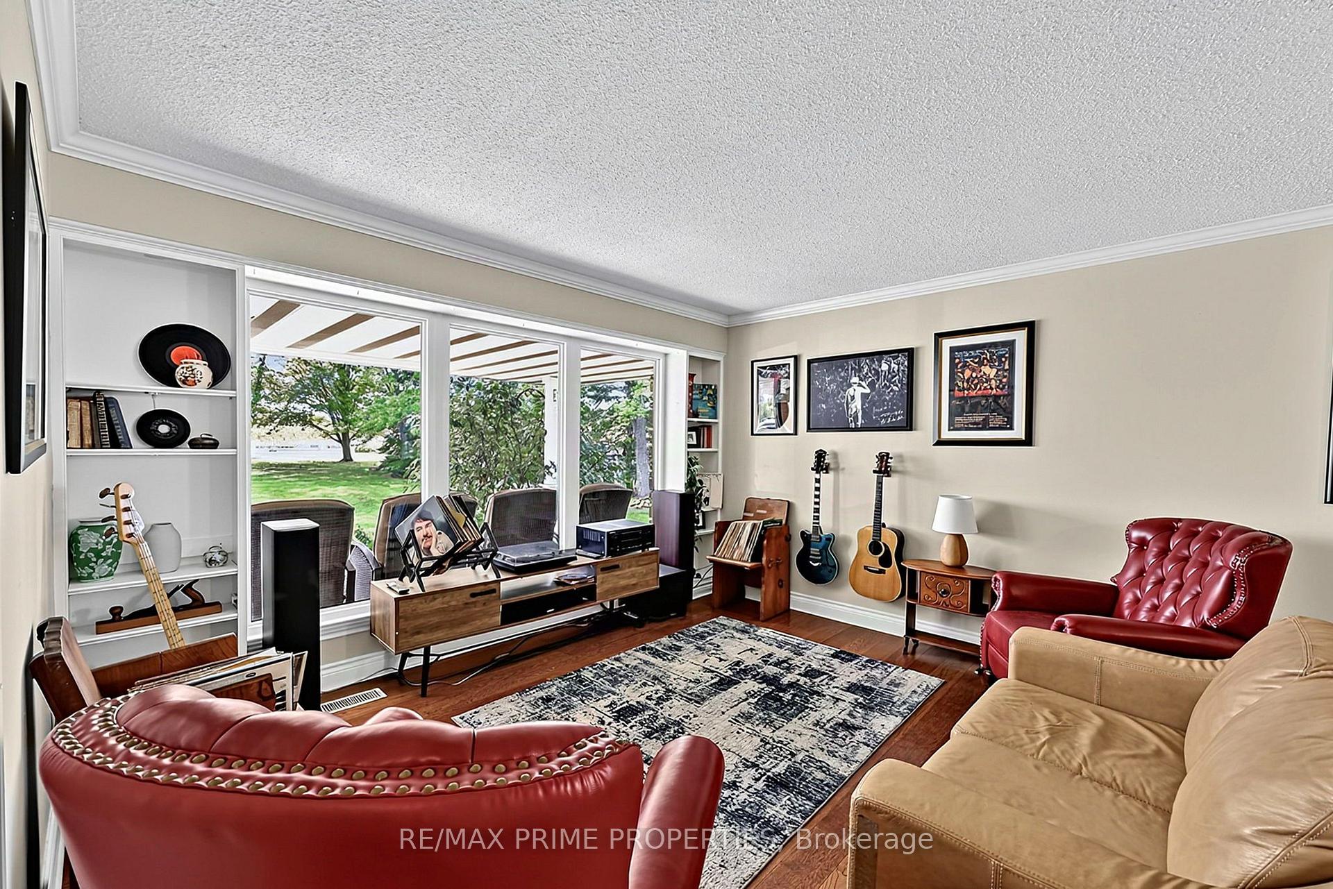 Photo 6 of 426 Zephyr Road, Uxbridge, Rural Uxbridge — HOMEH