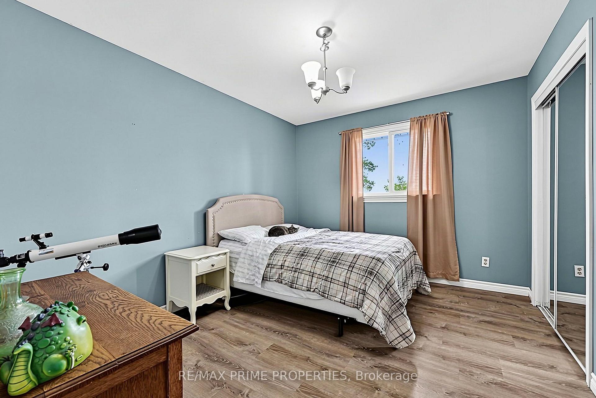 Photo 14 of 426 Zephyr Road, Uxbridge, Rural Uxbridge — HOMEH