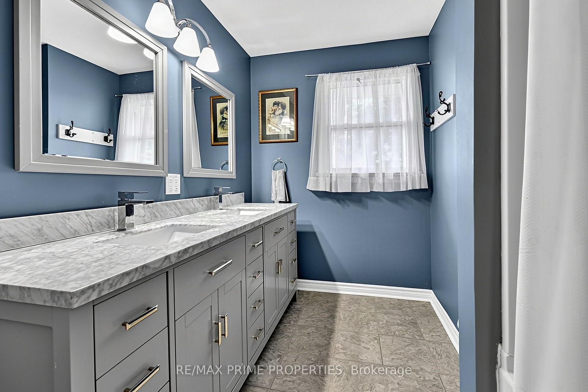 Photo 16 of 426 Zephyr Road, Uxbridge, Rural Uxbridge — HOMEH