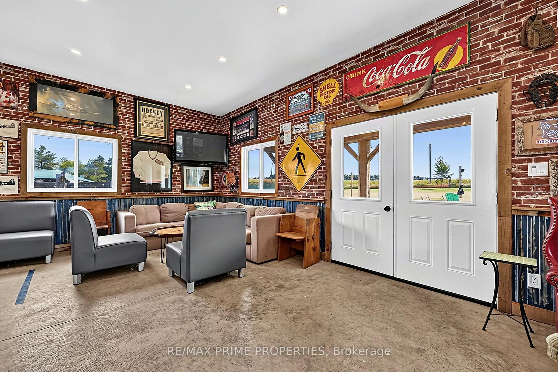 Photo 30 of 426 Zephyr Road, Uxbridge, Rural Uxbridge — HOMEH