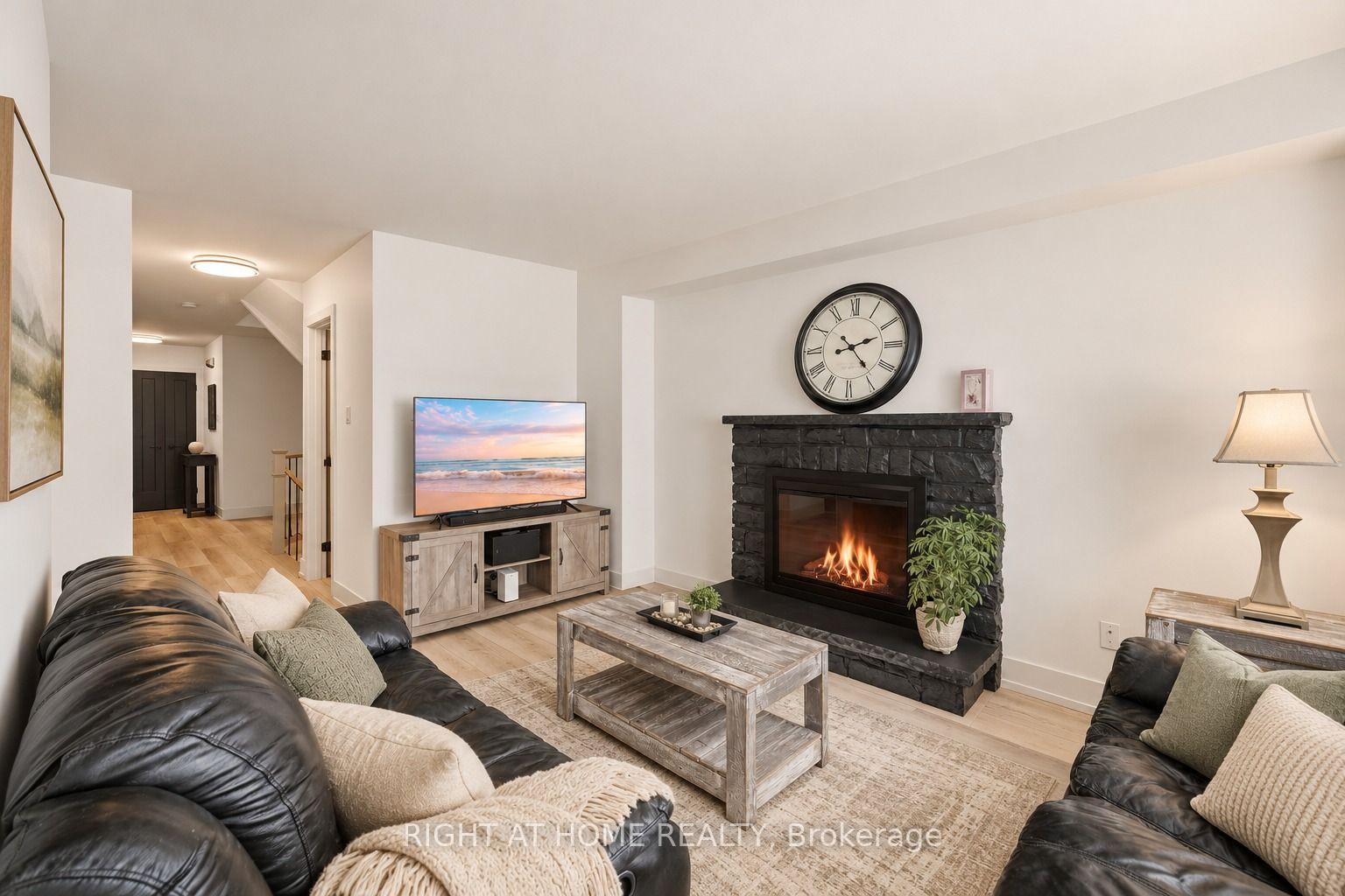 Photo 1 of 32 Cheviot Crescent, Brampton, Heart Lake East — HOMEH