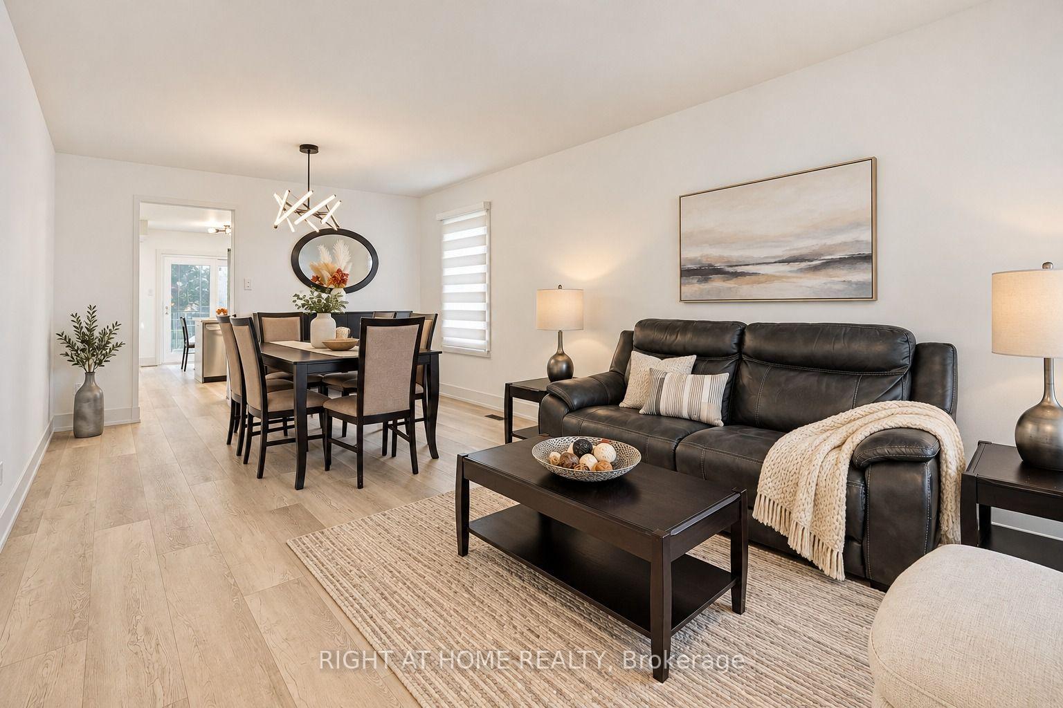 Photo 5 of 32 Cheviot Crescent, Brampton, Heart Lake East — HOMEH