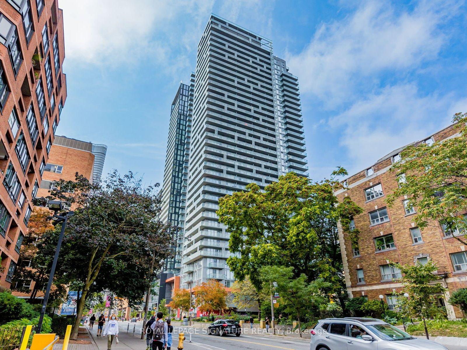 Photo of Unit 3810, 50 Wellesley Street E