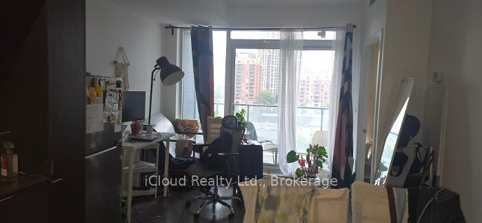 Photo 5 of Unit 806, 28 Avondale Avenue S, North York, Willowdale East — HOMEH