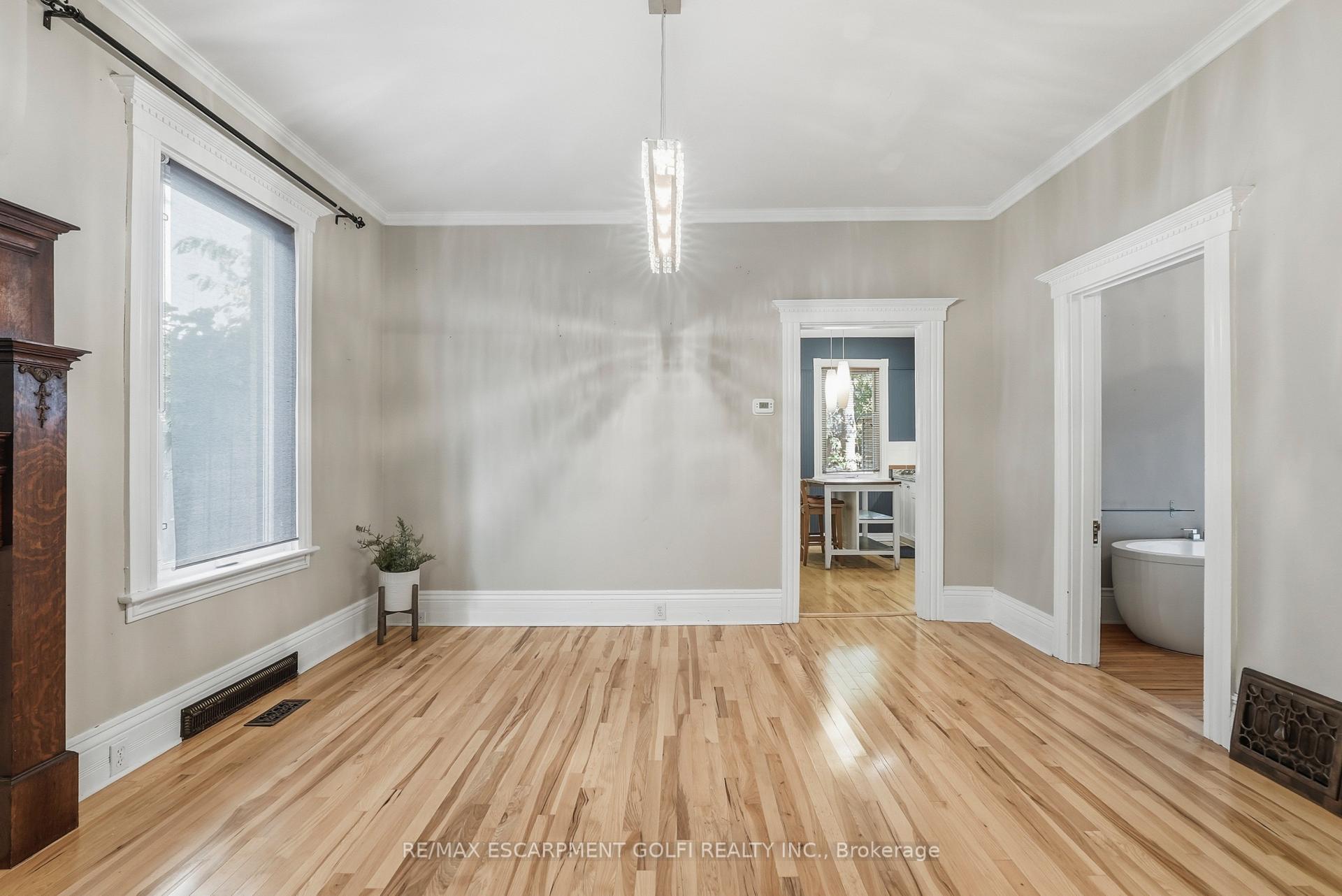 Photo 4 of 198 Duke Street, Hamilton, Durand — HOMEH