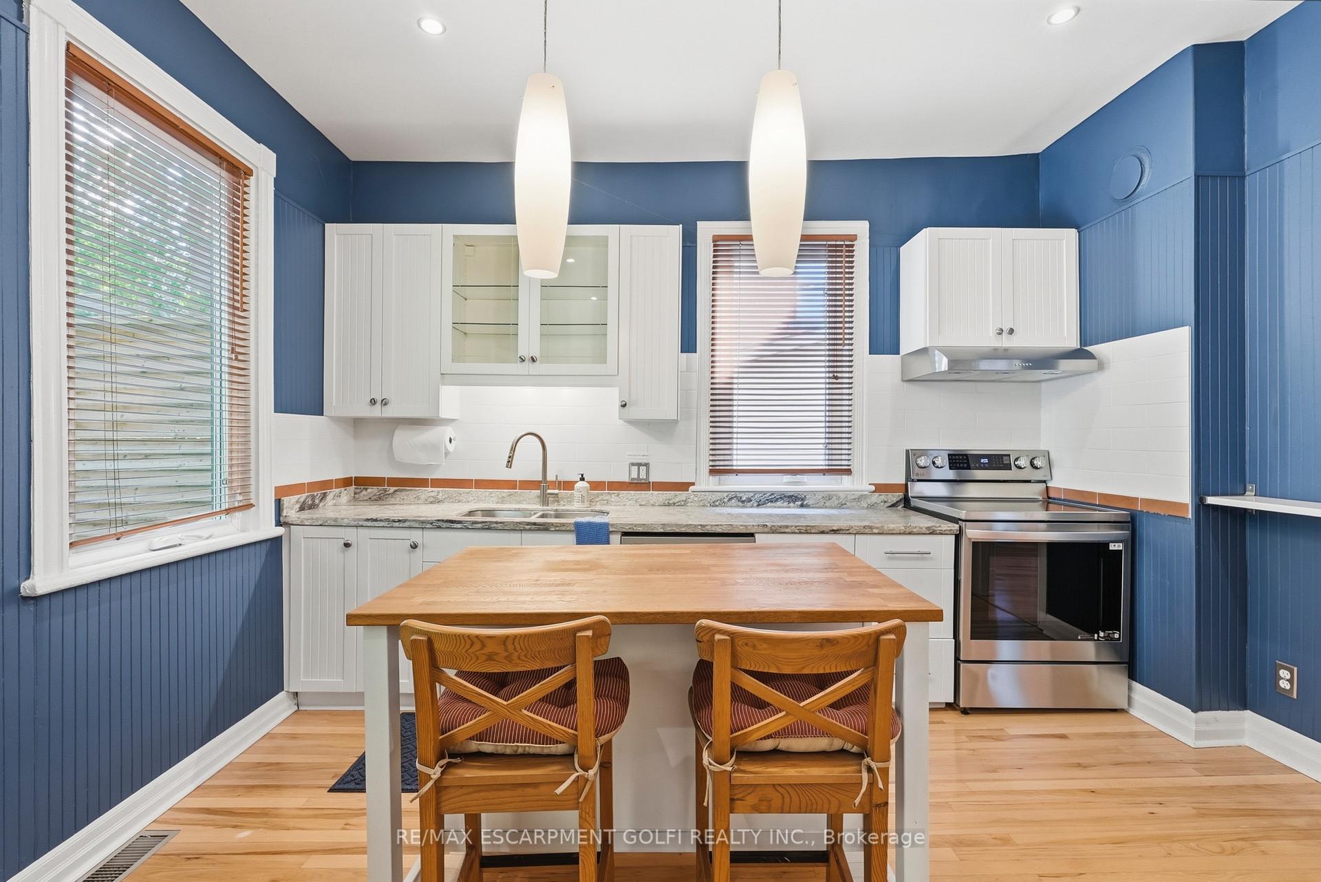 Photo 11 of 198 Duke Street, Hamilton, Durand — HOMEH