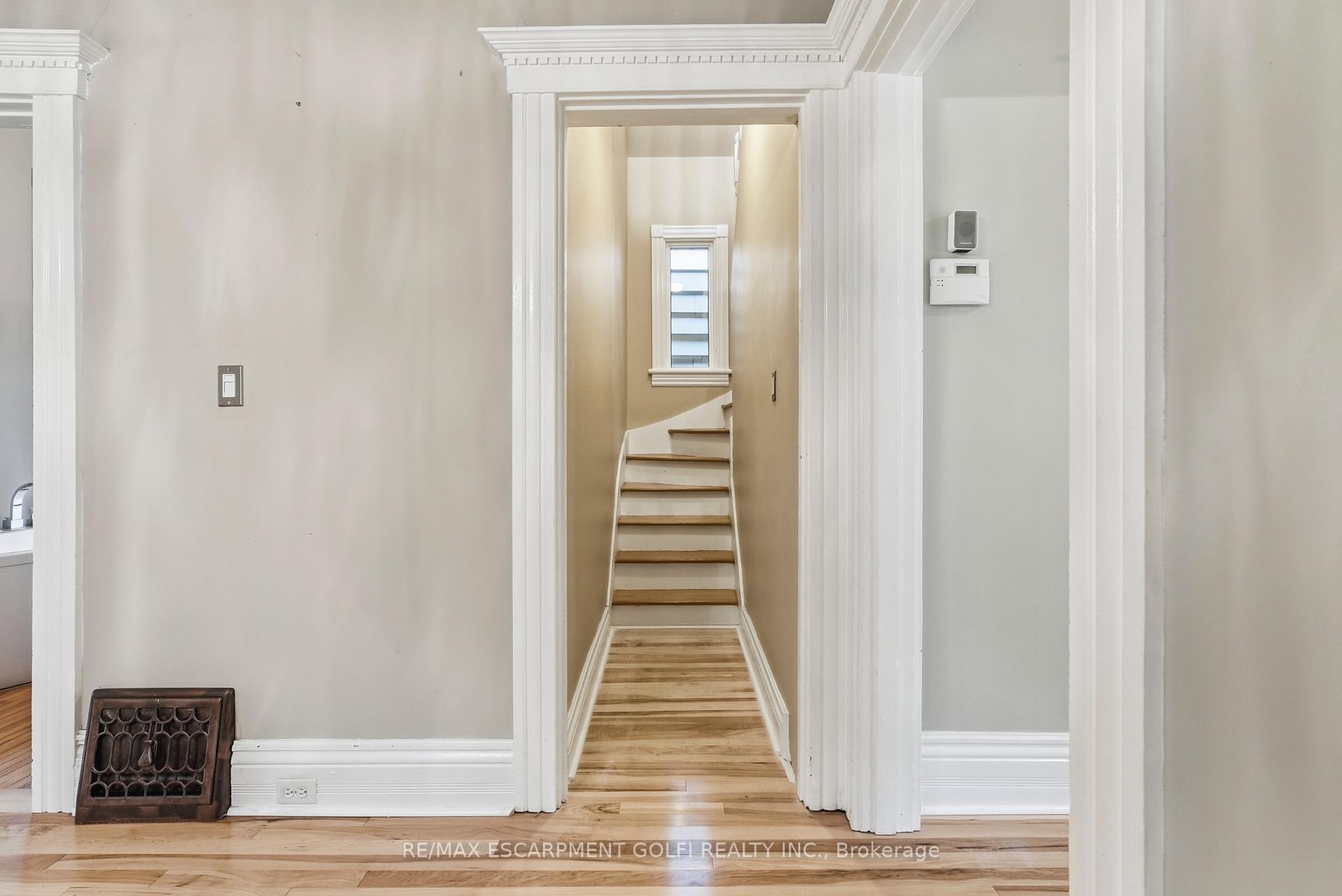 Photo 13 of 198 Duke Street, Hamilton, Durand — HOMEH
