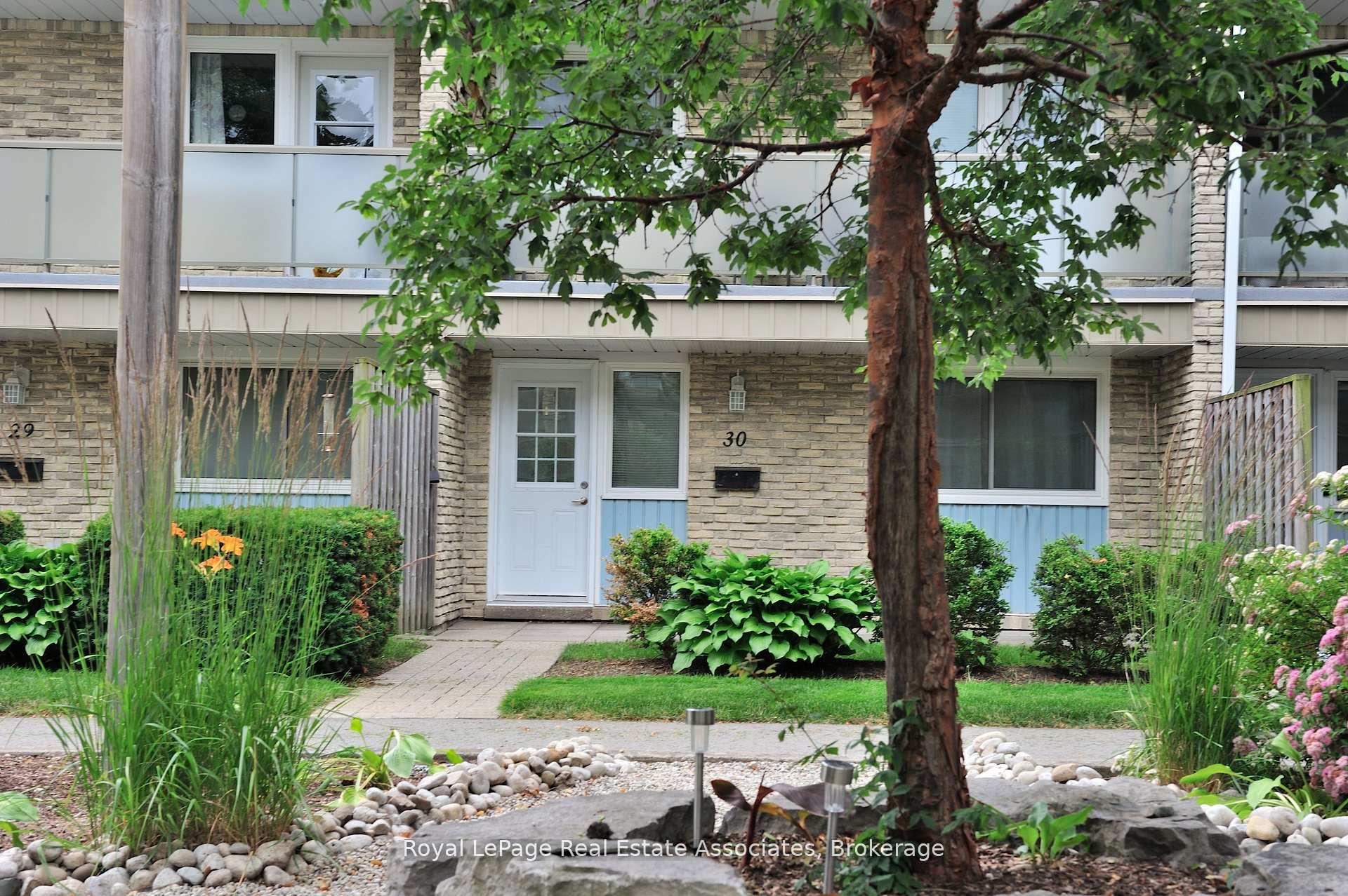 Photo 4 of Unit 30, 35 Breckenridge Drive, Kitchener, Heritage Park - Kitchener — HOMEH